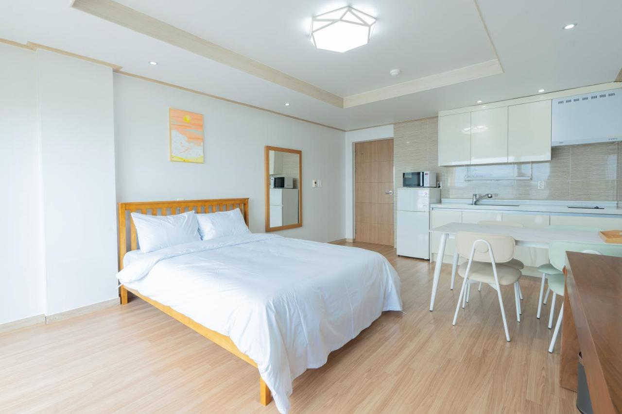 Ocean Palade Hotel Csedzsu Kültér fotó