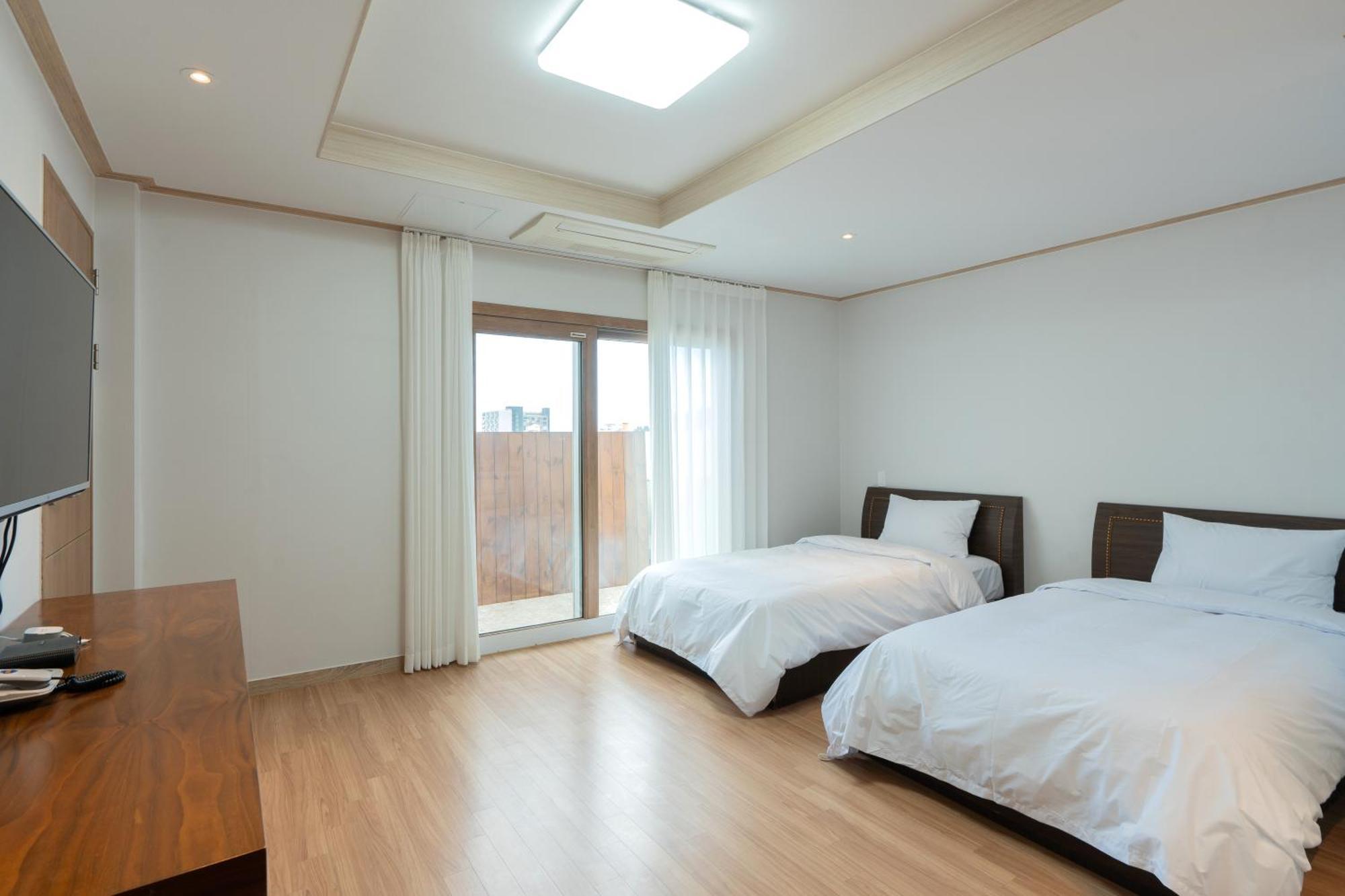 Ocean Palade Hotel Csedzsu Kültér fotó