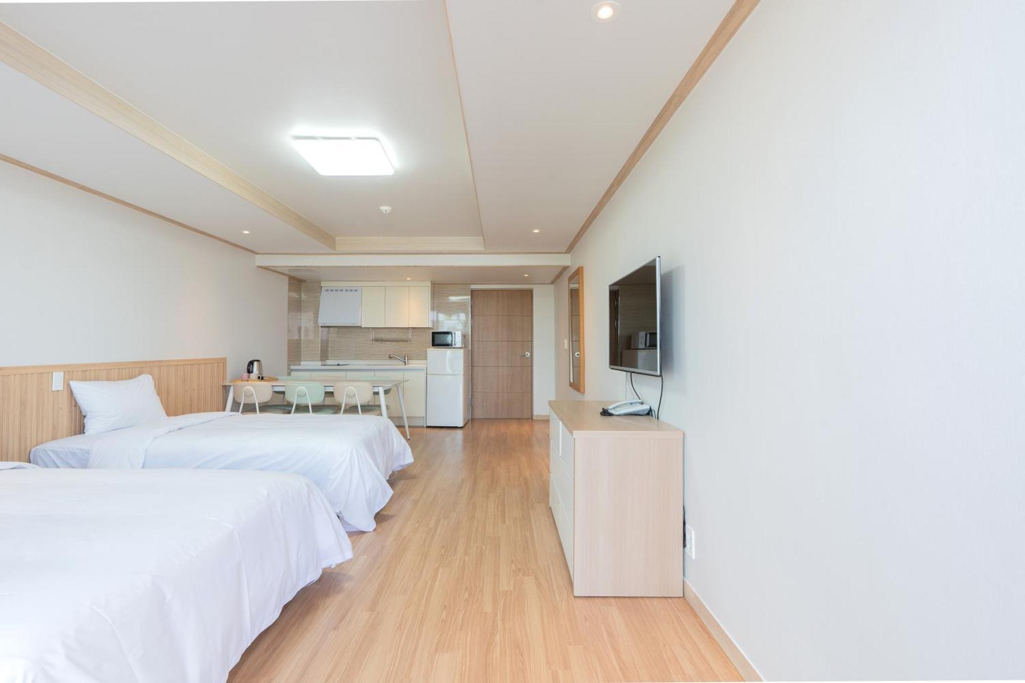 Ocean Palade Hotel Csedzsu Kültér fotó
