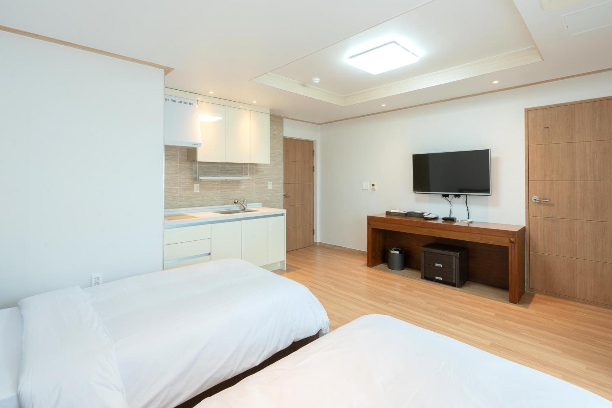 Ocean Palade Hotel Csedzsu Kültér fotó