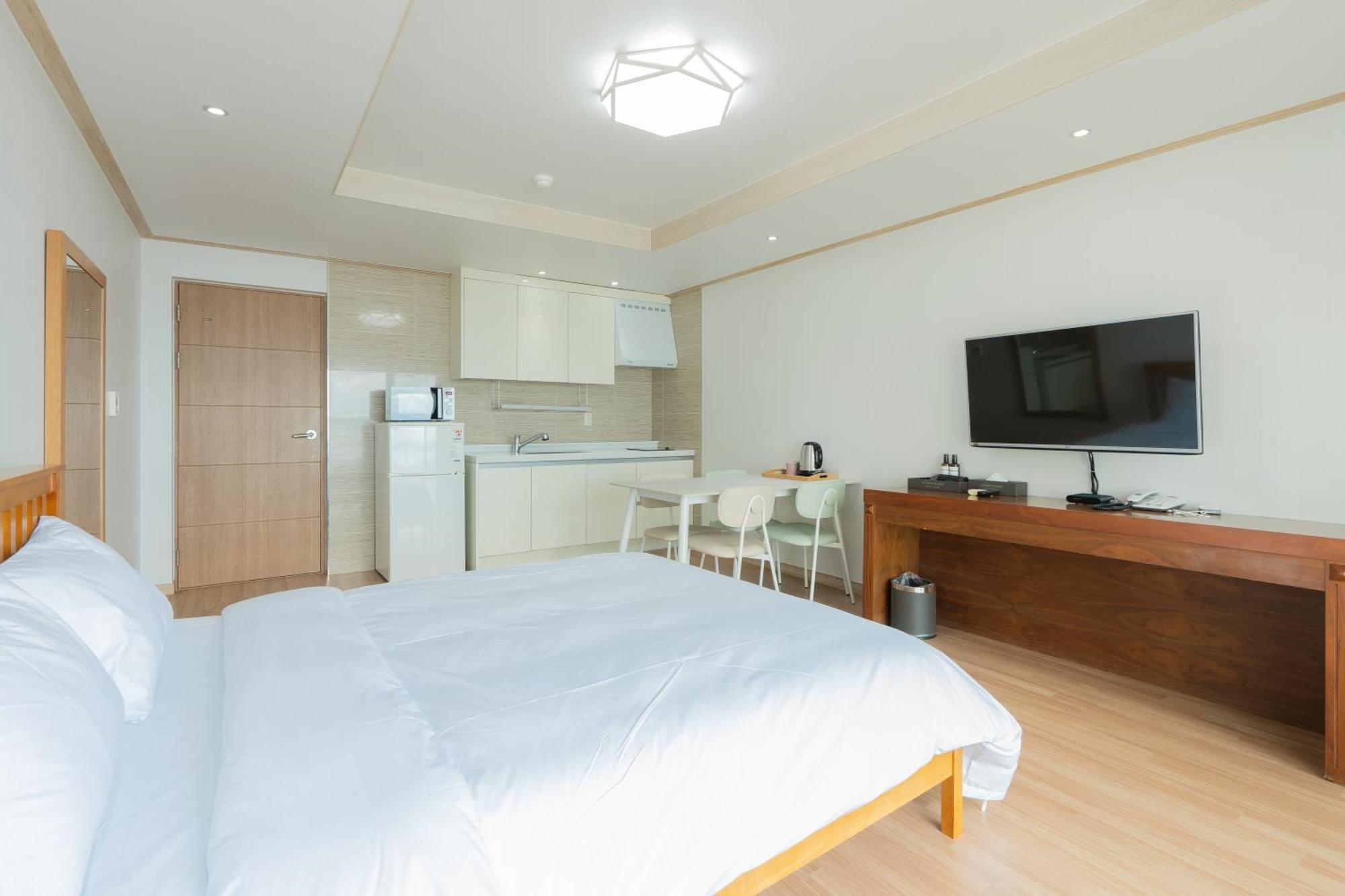 Ocean Palade Hotel Csedzsu Kültér fotó